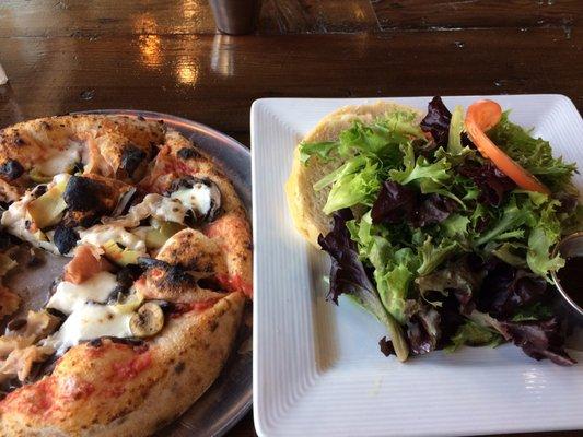 Lunch special: capricious pizza and salad