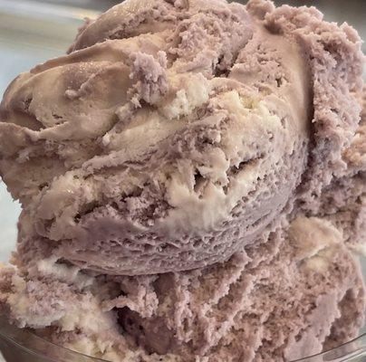 Twisted Pizza, Subs and Ice Cream