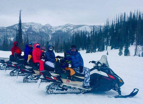 Wolfcreek Snowmobile Tours