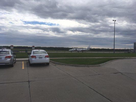 Ankeny Regional Airport (IKV)