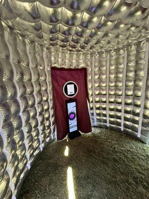 Digital Photo Booth with reflective pop up enclosure