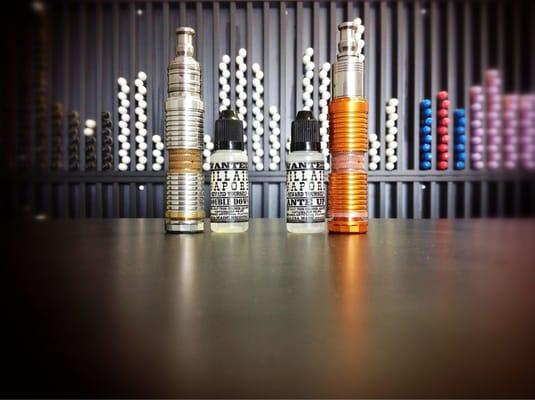 Villain Vapor e-Juice and Sentinel Mod