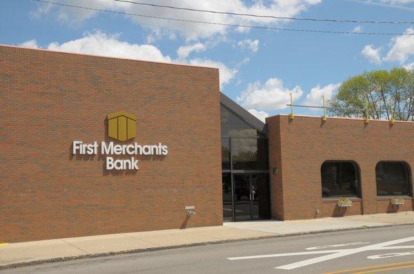 First Merchants Bank