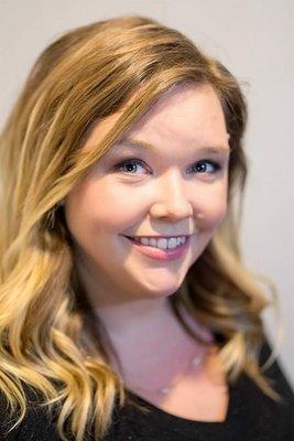 Alison Kempen Headshot