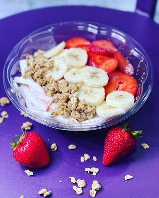 Strawberry banana bowl !