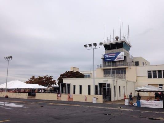 Smith Reynolds Airport