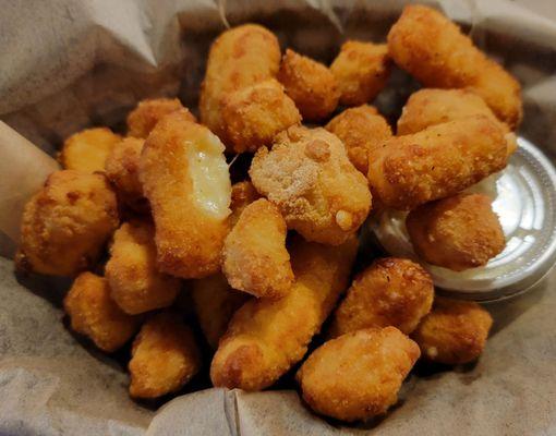 Frankie's Pub & Grill