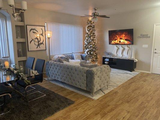 My home after Jenna did my Christmas design! I simple gave her color preferences and she brought my Christmas decor fantasies to life!