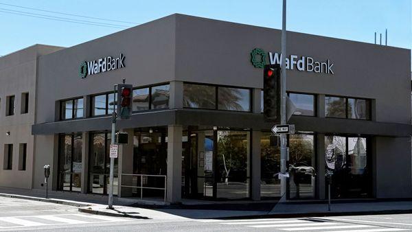 Photo of the WaFd Bank Branch location in Long Beach, California. Located at 5348 East 2nd St, Long Beach, CA 90803