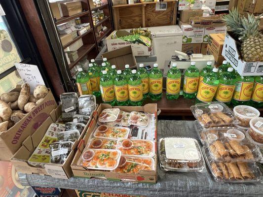 They have Vietnamese deli stuff!!