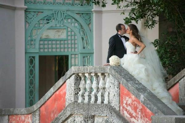 The creative talent of Eleazar Castellanos, our head designer, and his commitment to perfection, will transform your dreams.