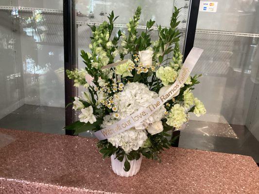 White pedestal arrengment