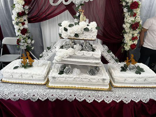 Mi Tierra Bakery El Nero