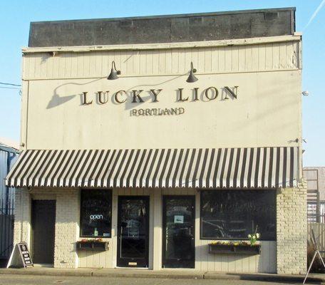 Lucky Lion