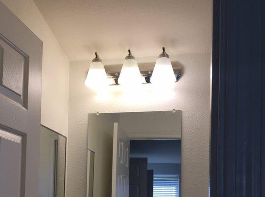 Bathroom vanity light