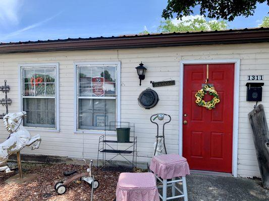 Rocking Horse Antiques Consignments