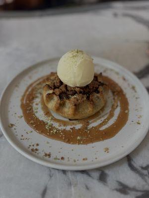 Apple crostata. Nicely plated and tastes amazing