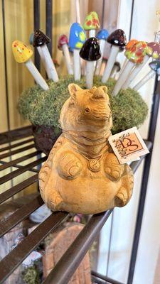 All knowing chubby unicorn