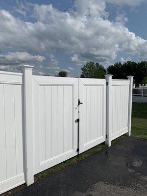Vinyl Driveway Gates