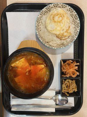 Kimchi jjigae