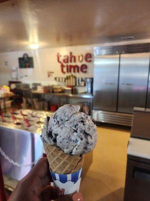 Single scoop of cookies and cream. Sooo good!