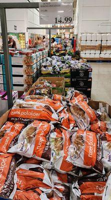 $14.99 for 15 pounds of potatoes. January 2023