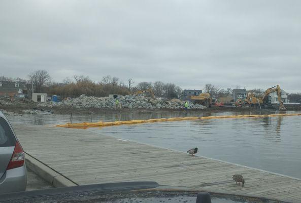 Craptastic "waterfront park".