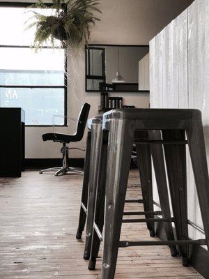 This salon comes highly recommended. It's a great local spot in the Stadium District of Tacoma.