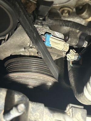 clip unplugged and not a clip that can just wiggle out over time