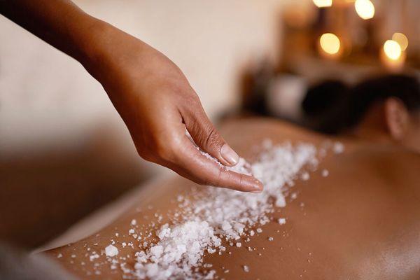 Salt body scrub Wellness Suites Weston