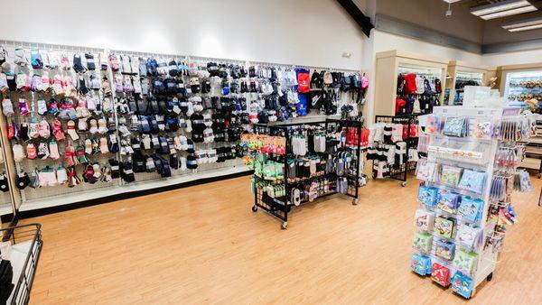 Off Broadway Shoe Warehouse