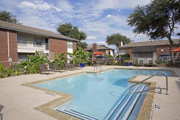 Crestbrook Apartments