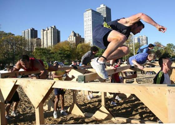 Dan Chicago Urbanathlon Dodge Avenger Ad