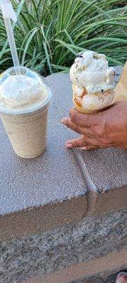 The deluxe Date shake and the cookies and cream/peach ice cream cone!