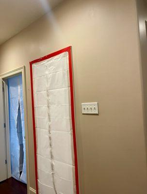 Containment setup before drying on a water damage in Lafayette, La.