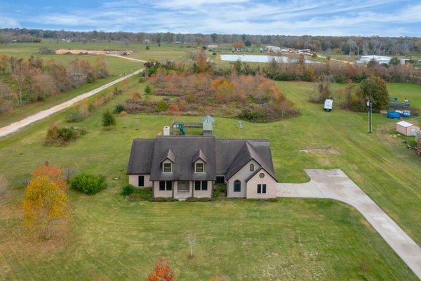 Nicole Wager - Rian Real Estate Houston