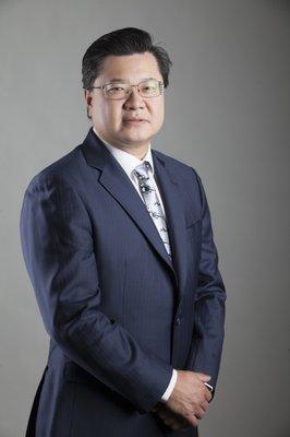 Board Certified Vascular Surgeon, Li Sheng Kong, M.D.