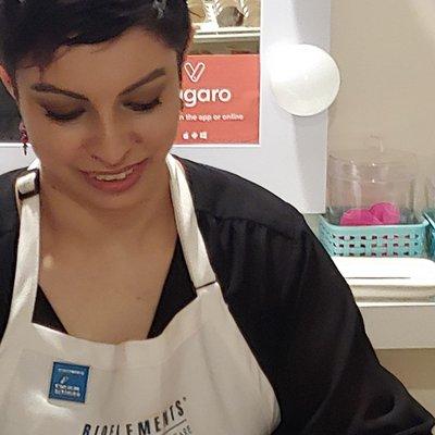 Holistic facials with love and knowledge to help you achieve your healthiest skin!