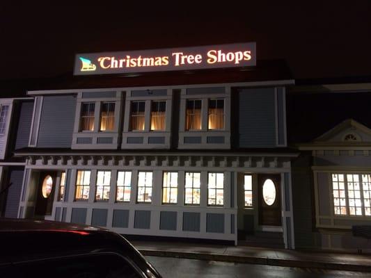 Christmas Tree Shop