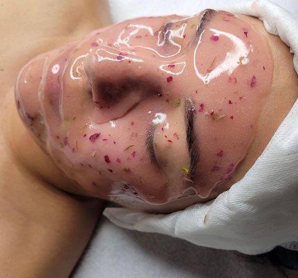 Jessica Shippee At Lavish The Salon