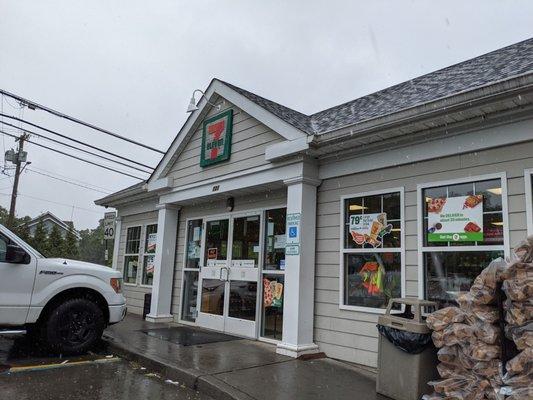7-Eleven in Riverhead