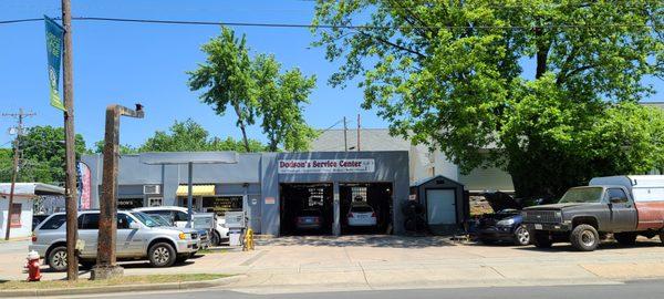 DODSON'S SERVICE CENTER