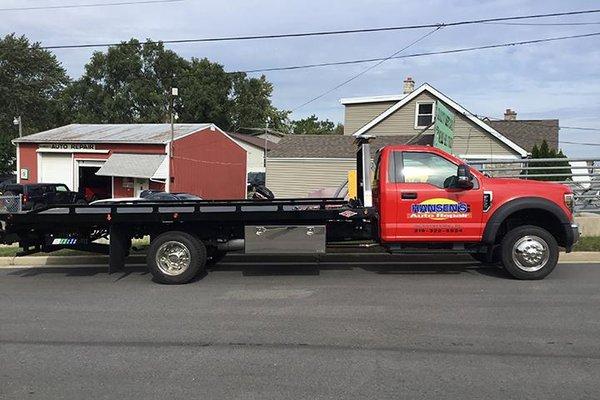 Hansen’s Towing 24 HRS