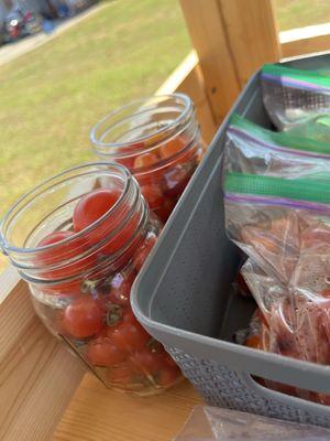Sisters bakery stand