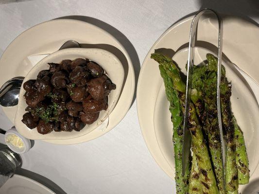 Mushrooms and asparagus