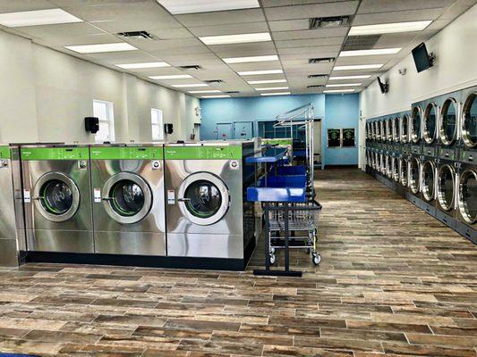 Great place to wash your Personals or Commercial necessities. Call for info.