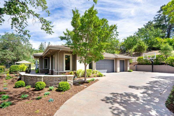 Melanie Snow - Coldwell Banker Residential Brokerage