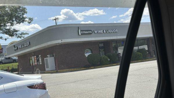 Straits Wine & Liquor