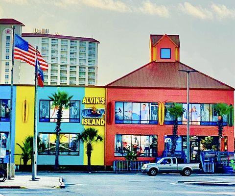 "Alvin's Island" Pensacola Beach Boardwalk. "La vie en rose" OuiOui.