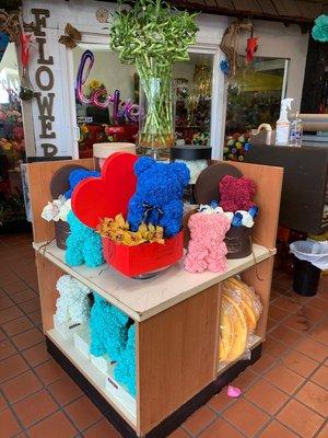 Artesanias & Flowers